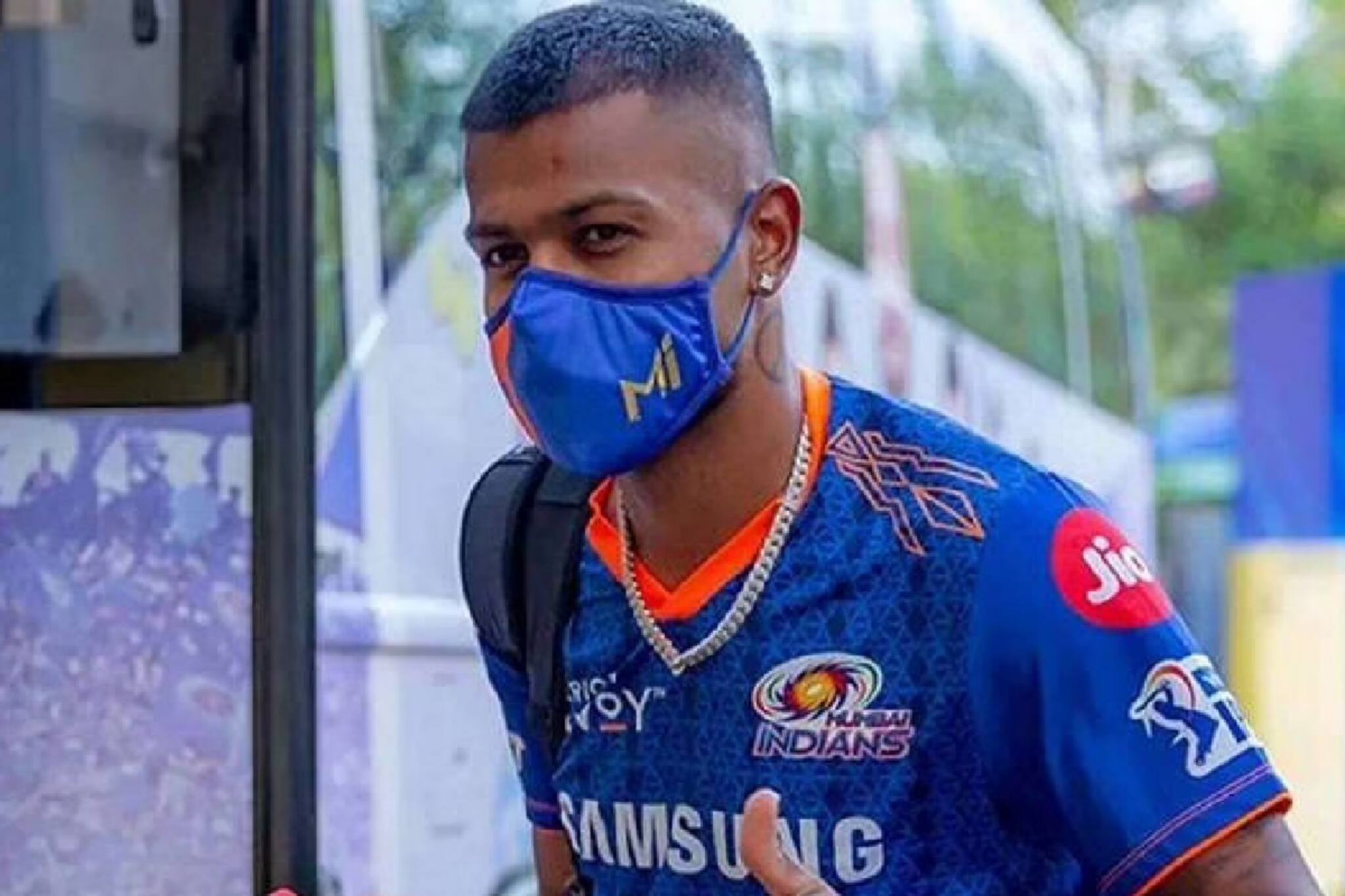 IPL 2021; Hardik Pandya: পর পর দুই ম্যাচে দেখা যায়নি, হার্দিক পান্ডিয়ার হলটা কী?