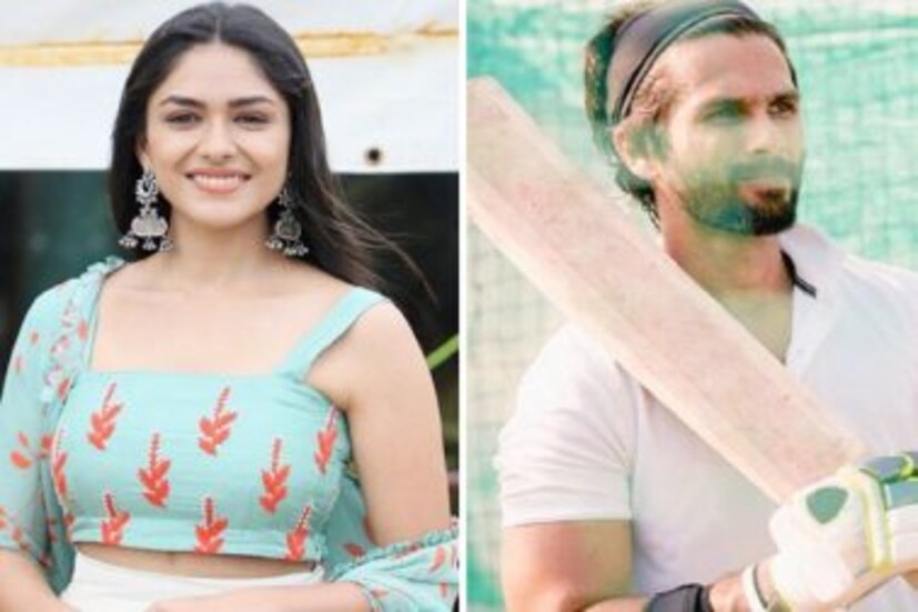 জার্সি-- শাহিদ কাপুরের বহু প্রতীক্ষিত ছবি জার্সি। সঙ্গে রয়েছেন ম্রুণাল ঠাকুর। ৫ নভেম্বর ২০২১-এ এই ছবি মুক্তি পাওয়ার কথা।