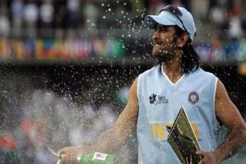 ২০০৭-এ টি ২০ বিশ্বকাপ (T20 World Cup Winner India in 2007) ও ২০১১-তে একদিনের ক্রিকেট বিশ্বকাপে চ্যাম্পিয়ন (2011 World Cup Champion Indian Team) হয়েছিল ভারতীয় ক্রিকেট দল ৷ ফাইল ছবি ৷ 