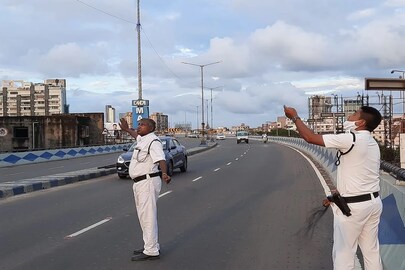 মাঞ্জায় কড়া পুলিশ মাঞ্জায় কড়া পুলিশ