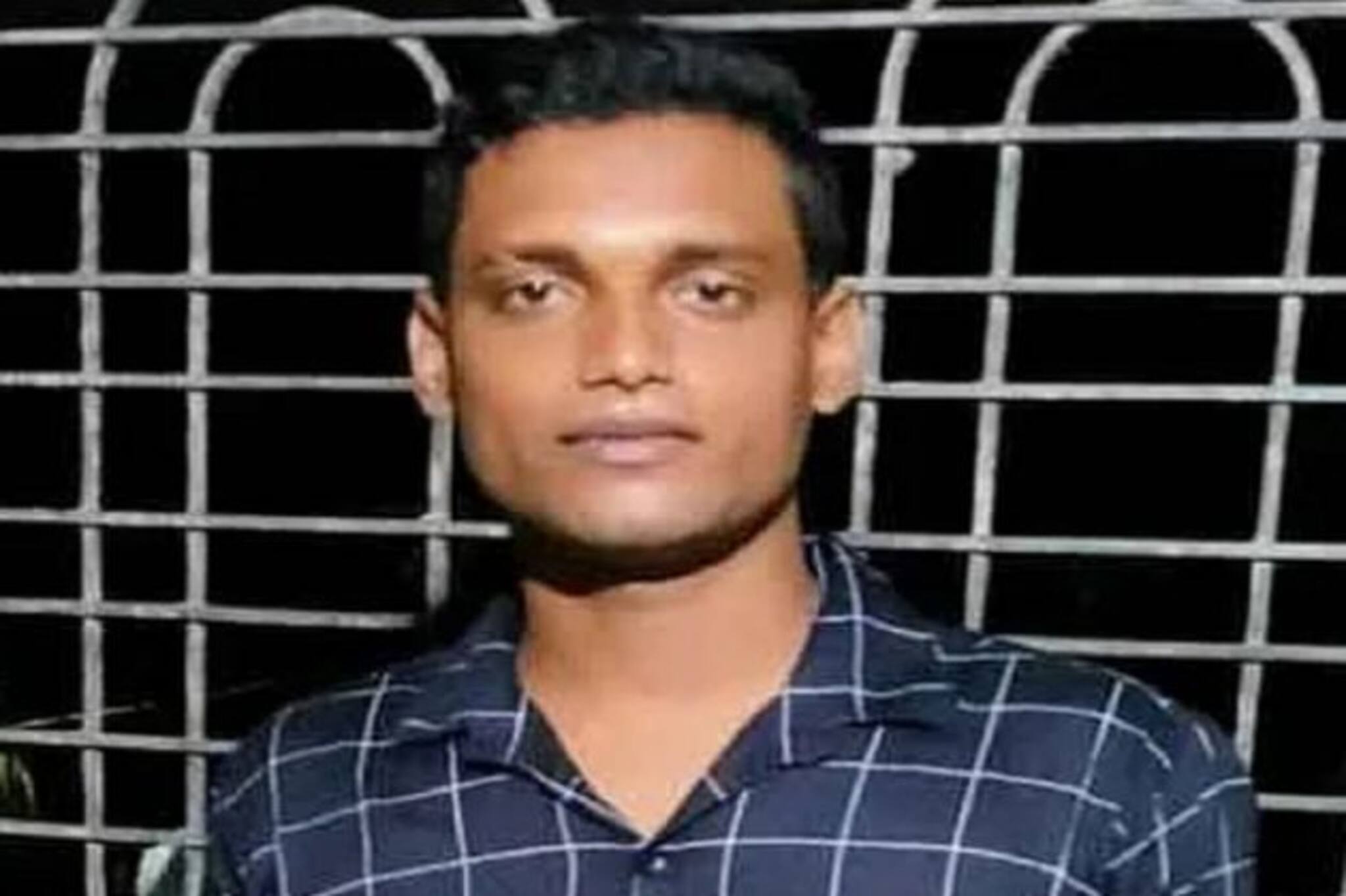 Fake Police Officer: 'পুলিশ কর্তা'কে সেলাম ঠুকত সবাই! বৃহস্পতিবার বসিরহাট জানল, সে কিনা...