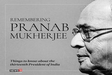 সাধারণ এক কর্মী থেকে দেশের ত্রয়োদশতম রাষ্ট্রপতি প্রণব মুখোপাধ্যায়