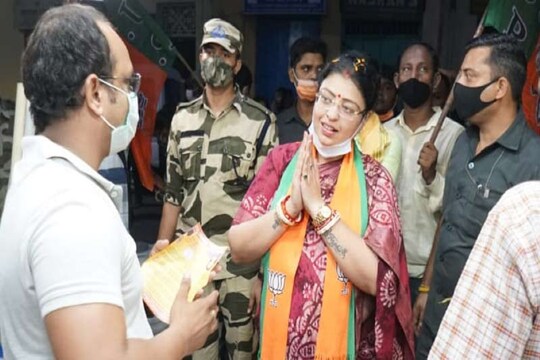 প্রচারে নতুন কৌশল প্রিয়াঙ্কা টিবরেওয়ালের।