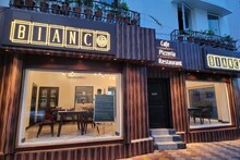 চায়ের কাপের ওপরে মিষ্টির মেঘ! Bianco-র চায়ের সঙ্গে ইতালীয় রসনায় জমে উঠুক পুজো