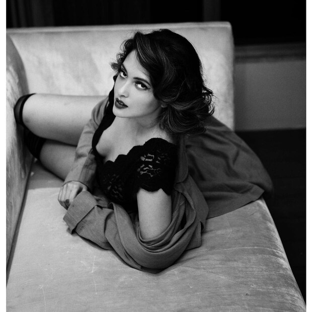 মোনোক্রম শ্যুটে (Monocrome Shoot) সোশ্যাল মিডিয়ায় আগুন ধরালেন মুনমুন সেনের মেয়ে ৷ ছবি সৌজন্যে ইনস্টাগ্রাম ৷
