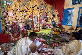 শীল লেনের দাস বাড়ির দুর্গাপুজো। শীল লেনের দাস বাড়ির দুর্গাপুজো।