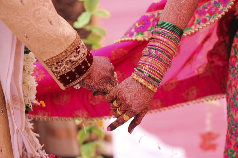 ওই প্রতিবেদনে লুইজো বলেন যে তার কোনও উপায় ছিল না কারণ তাঁর প্রেমিকারা শর্ত দিয়েছিলেন যে তিন বোনকে একই দিনে বিয়ে করতে হবে। এই সিদ্ধান্ত তার জন্য খুব কঠিন ছিল ঠিকই। তাঁর কথায়, "আমার বাবা-মা এখনও বুঝতে পারছেন না কেন আমি এমন করলাম।"