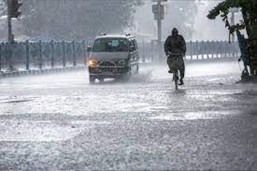 এছাড়া  মোমিনপুর ৫৭,চেতলা ৩৭,যোধপুর পার্ক ৩৬,কালীঘাট ৪৭,গড়িয়া ৪৭,তারাতলা ৪৫, পাতিপুকুর ৪১,  জিনজিরা বাজার ৪১, বেহালা ৪০ মিলিমিটার বৃষ্টি হয়েছে।