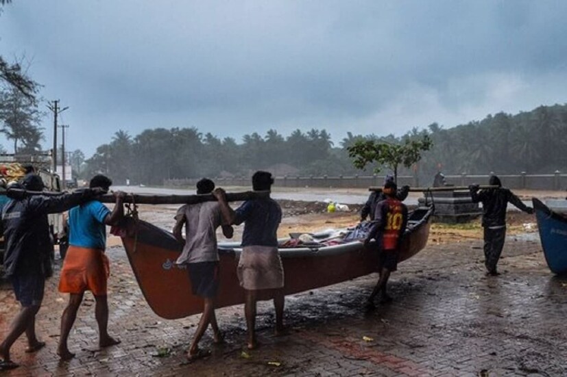 রবিবার পূর্ব মেদিনীপুর জেলায় ভারী বৃষ্টির হলুদ সর্তকতা। সোমবার পূর্ব ও পশ্চিম মেদিনীপুর এবং দক্ষিণ ২৪ পরগনা জেলায় ভারী বৃষ্টির হলুদ সর্তকতা।