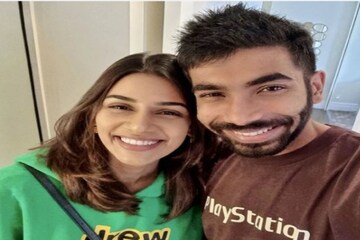 উদ্ধত মেয়ে ভেবে সঞ্জনাকে পছন্দ করতেন না, তারপর কী করে হল প্রেম, খোলামেলা বুমরাহ