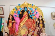 কৃষ্ণনগরের চ্যাটার্জি বাড়ির মা দুর্গার গায়ের রং নীল কেন? জানুন ইতিহাস