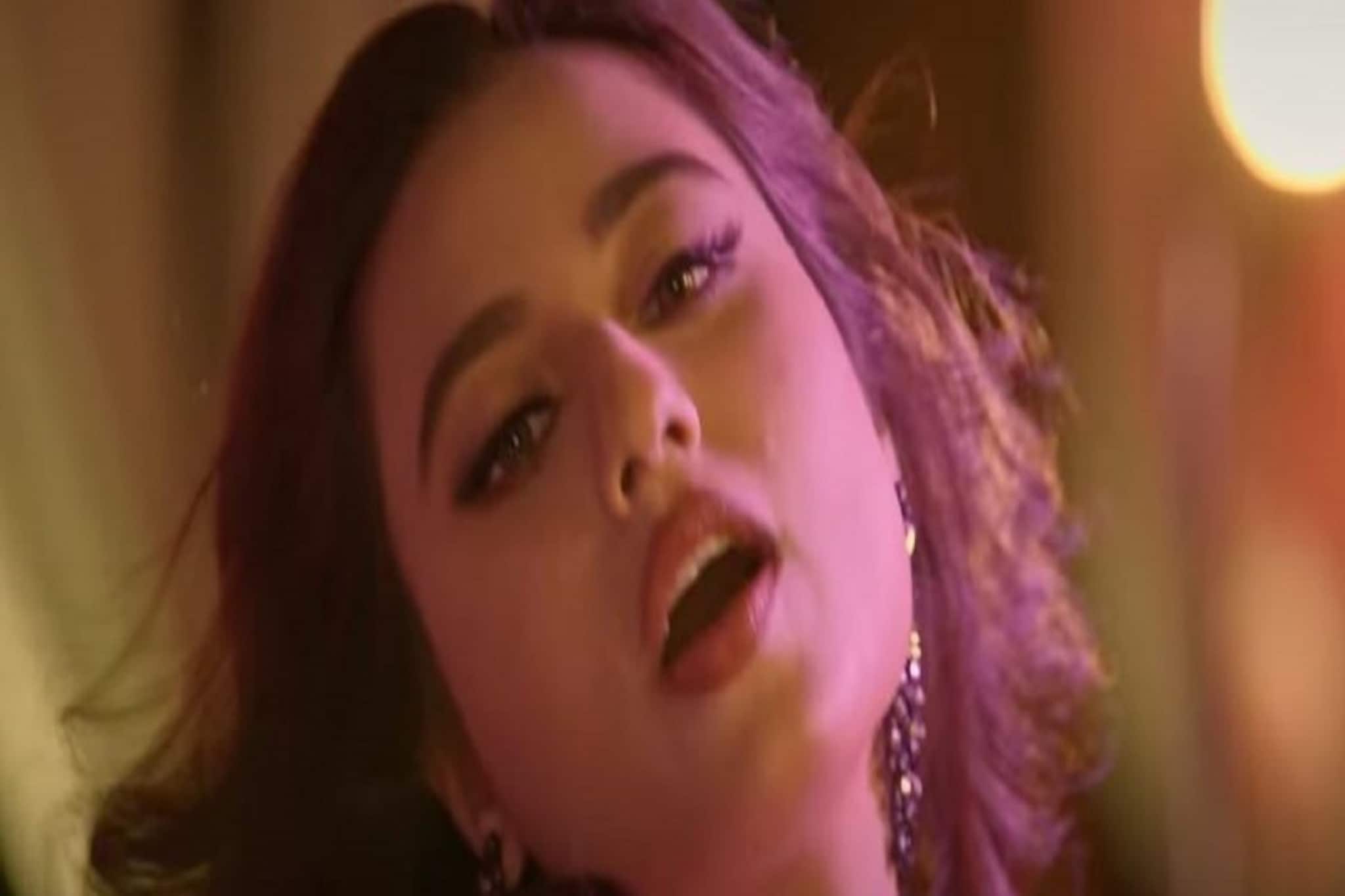 'ঠাকুর জামাই এল বাড়িতে', গানে তুমুল নাচ স্বস্তিকার! ঝড়ের গতিতে ভাইরাল ভিডিও