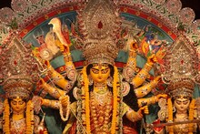 দেবী সাজেন লাল বেনারসি-সোনার গয়না ও আলতায়, স্বামীজির হাতে শুরু বেলুড় মঠের পুজো