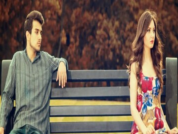 একটা ছোট্ট ভুল বোঝাবুঝিতেই সব শেষ! সম্পর্ক মজবুত করতে এগুলি গুরুত্ব দিন...