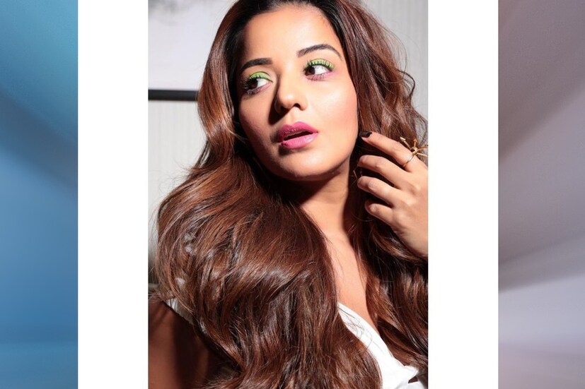  মোনালিসার এই ছবিগুলি কোনও আপকামিং ওয়েব সিরিজের জন্যই শ্যুট করা হয়েছে ৷ (Image Credit- @ instagram Asli Monalisa) ৷