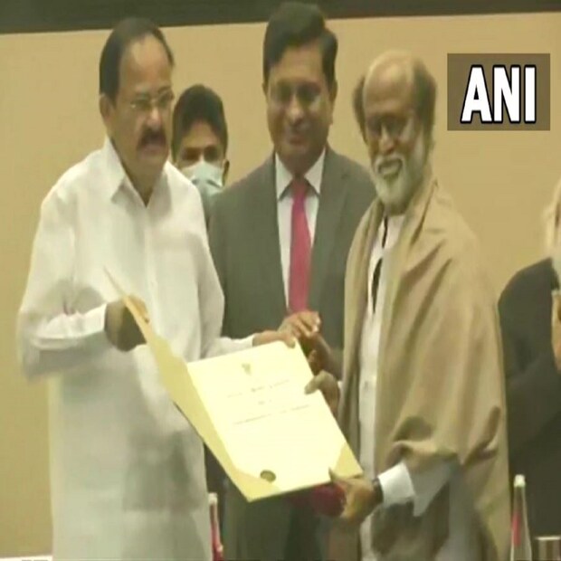 ৫১তম দাদাসাহেব ফালকে পুরস্কারে পুরস্কৃত হন দক্ষিণী মেগাস্টার 'থালাইভা' রজনীকান্ত। 
