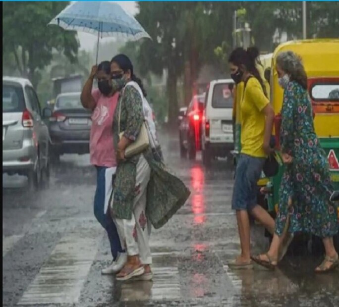 নবমীতেও বেশ কিছু জায়গায় রয়েছে ভারি বৃষ্টিপাতের সম্ভাবনা। photo source collected 