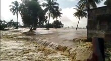 ভাঙলো অজয়ের বাঁধ, হিংলোর জলে প্লাবিত গ্রামের পর গ্রাম, বন্যার ভয়ঙ্কর পরিস্থিতি