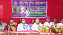 কারামন্ত্রীর ক্রীড়া সামগ্রী প্রদান ক্ষুদে ফুটবলারদের কারামন্ত্রীর ক্রীড়া সামগ্রী প্রদান ক্ষুদে ফুটবলারদের