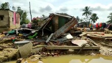 ঘরবাড়ি সব ধূলিসাৎ, নানুরের সুন্দরপুর গ্রামের বানভাসিদের আর্তনাদ