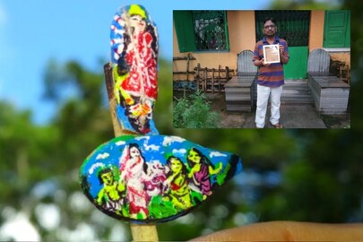 কুমড়োর বীজের উপর দুর্গা প্রতিমা।