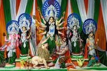 স্বাধীনতার ৭৫ বছরে ভাবনায় সেজে উঠেছে দুর্গা প্রতিমা ও মণ্ডপ