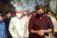 সাংসদ প্রসূন ব্যানার্জির পাড়ার পুজোয় হাজির মনোজ তিওয়ারি, দেখুন... সাংসদ প্রসূন ব্যানার্জির পাড়ার পুজোয় হাজির মনোজ তিওয়ারি, দেখুন...