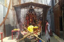 নৌকায় বসে দুর্গা মা! মৎসজীবীদের কাহিনি ফুটে উঠেছে থিমে নৌকায় বসে দুর্গা মা! মৎসজীবীদের কাহিনি ফুটে উঠেছে থিমে