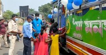 ভাতারে ১৫জন দুঃস্থ শিশুকে নিয়ে পুজো পরিক্রমা ভাতার থানার পুলিশের ভাতারে ১৫জন দুঃস্থ শিশুকে নিয়ে পুজো পরিক্রমা ভাতার থানার পুলিশের
