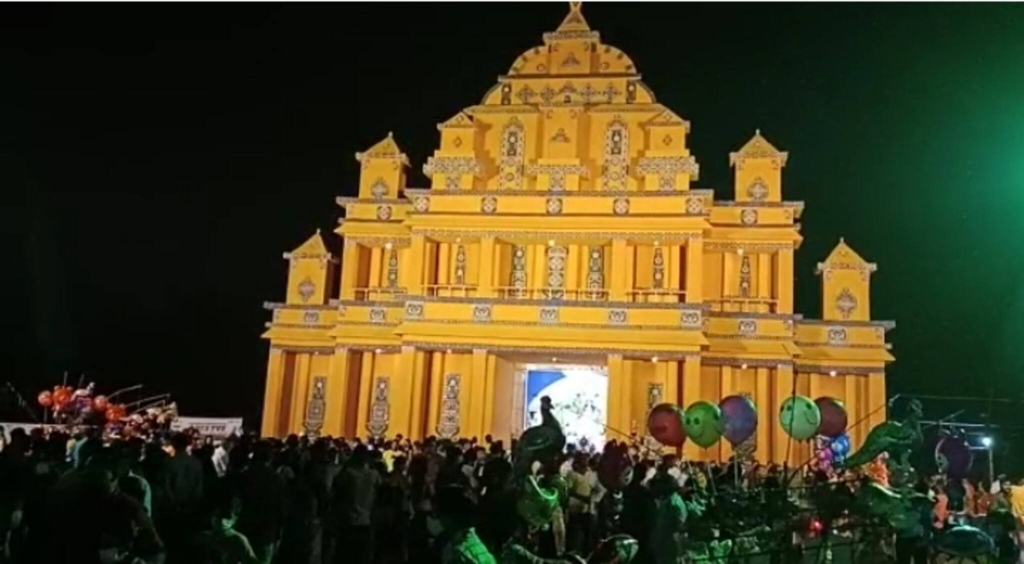 মহাষ্টমীতে জেলার বিশেষ বিশেষ পুজোর একঝলক