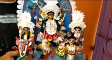 ১২ ইঞ্চির মিনি দুর্গা বানিয়ে তাক লাগালো ১২ বছরের কৌরব ১২ ইঞ্চির মিনি দুর্গা বানিয়ে তাক লাগালো ১২ বছরের কৌরব