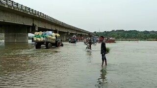 নিম্নচাপের টানা বৃষ্টিতে কালীপুজোর আগে বন্যার আতঙ্কে লাভপুরের বাসিন্দারা