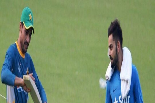 চাপ সামলানোর ব্যাপারে রোহিতের থেকে বিরাটকে এগিয়ে রাখছেন আমির