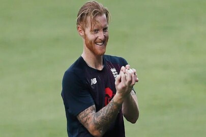 ডিসেম্বরে অ্যাশেজ খেলতে পারেন বেন স্টোকস