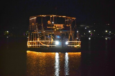 পুজোয় চালু হচ্ছে ডিনার অ্যাট ক্রুজ।