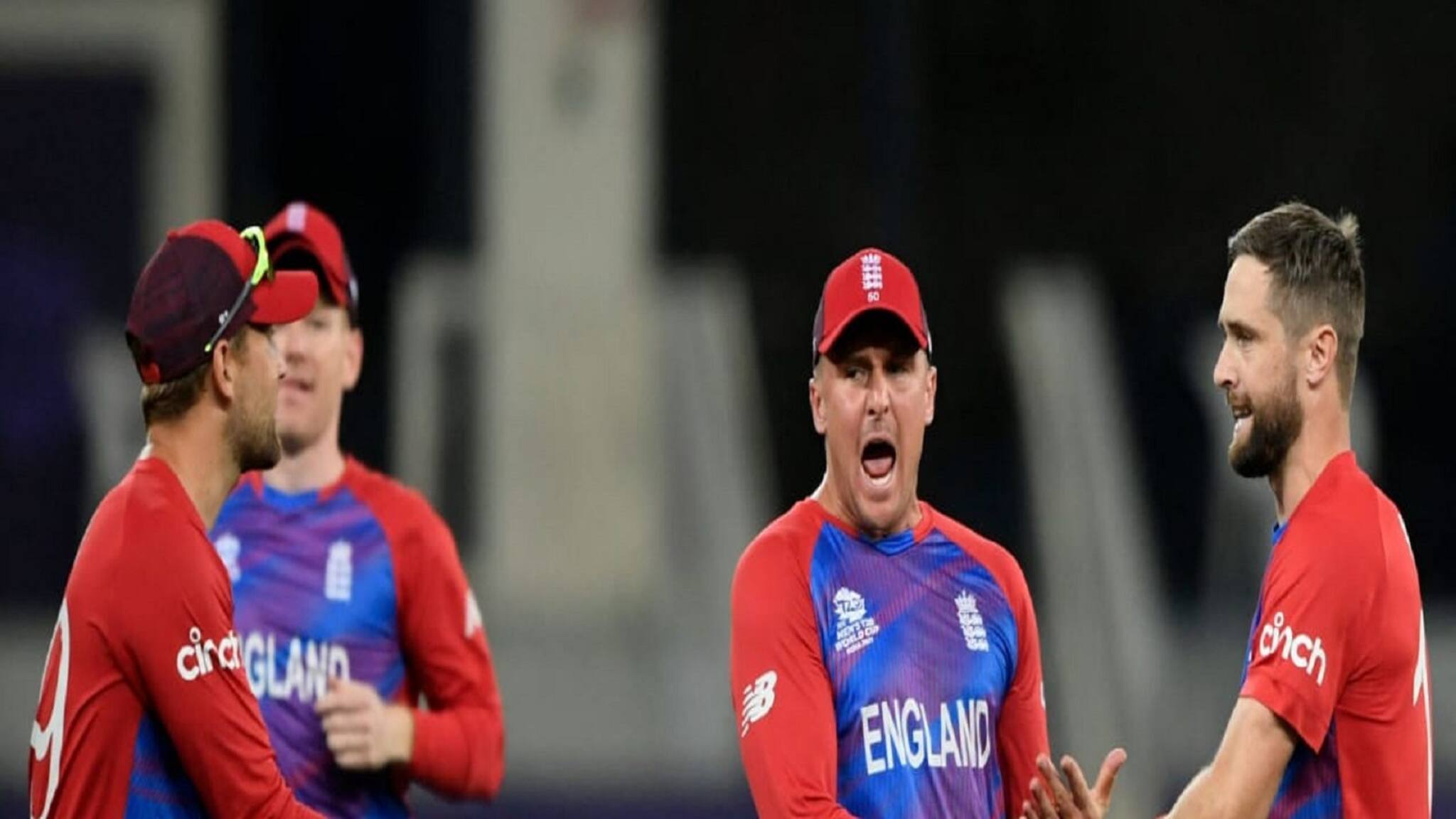 England vs Australia First innings : ইংল্যান্ডের ওকস, জর্ডানদের দুরন্ত বোলিংয়ে ব্যাকফুটে অস্ট্রেলিয়া