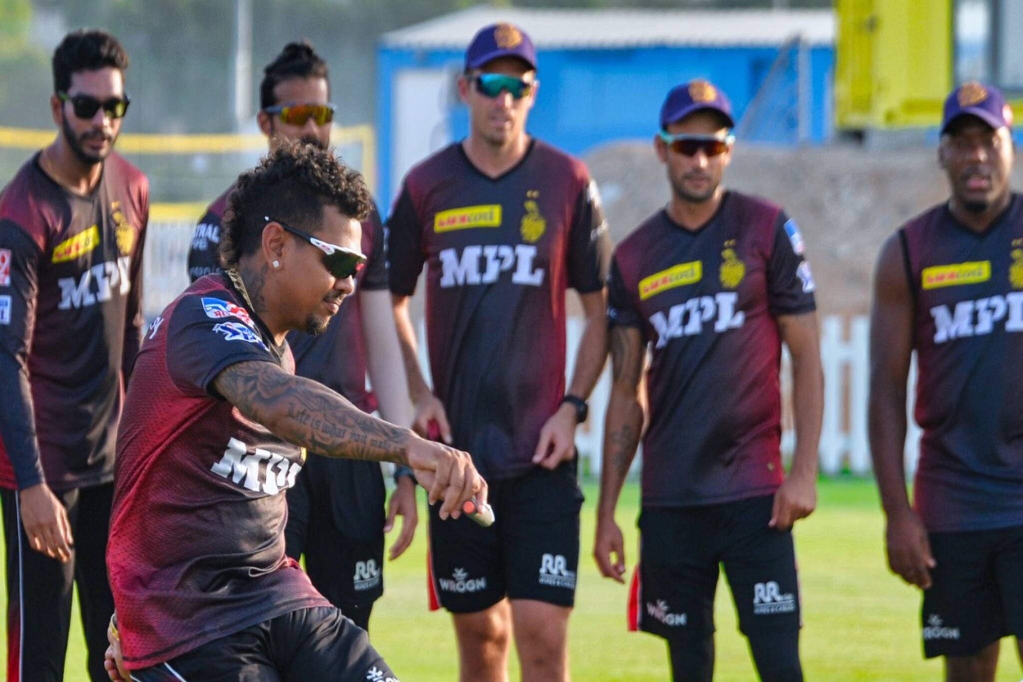 IPL 2021 Playoffs Scenario: চতুর্থ স্থানের লড়াইয়ে কেকেআর ও মুম্বই, নাইটদের প্লে অফে ওঠার অঙ্কটা কী ?