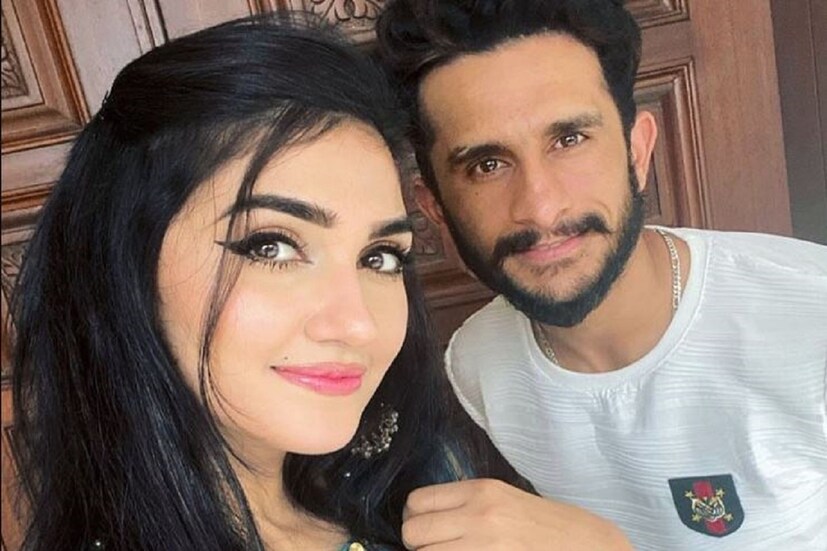 তারকা পাকিস্তানি (Pakistani ) পেসার হাসান আলি (Hasan Ali) দুবাইতে বিয়ে করেন সামিয়া আরজুকে (Samiya) ৷ বেশিরভাগ মানুষই জানেন না তিনি আসলে  ভারতের (India) হরিয়ানার পালওয়াল জেলার মেয়ে৷ Photo- Collected