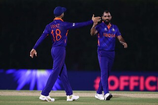 ইংল্যান্ডের বিরুদ্ধে ওয়ার্ম আপ 
ম্যাচে দুর্দান্ত বল করলেন শামি