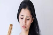 সদ্য মা হওয়ার পর প্রচুর চুল পড়ে যাচ্ছে? রইল মুক্তির উপায়