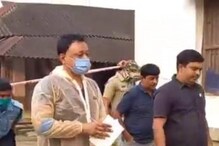 সিঁড়ির বাঁদিকে রেলিংয়ে রক্ত কেন? ব্যবসায়ী-খুনে এখনও ধোঁয়াশা সিঁড়ির বাঁদিকে রেলিংয়ে রক্ত কেন? ব্যবসায়ী-খুনে এখনও ধোঁয়াশা