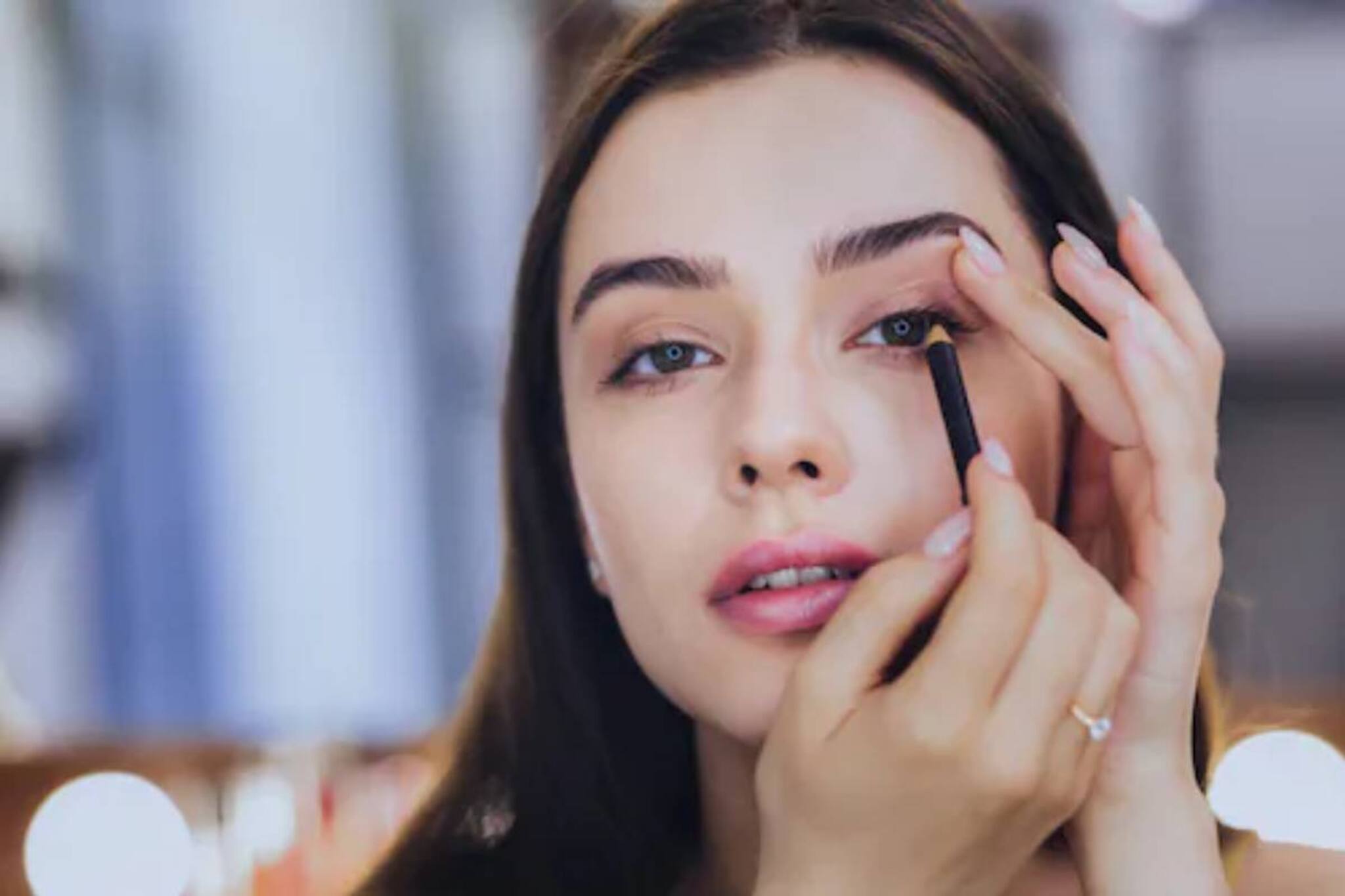 এ ভাবেই সাজুন মহাষ্টমীর সন্ধ্যায়, ভিড়ের মাঝে হয়ে উঠুন অপরূপা