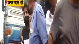 পেট্রোল-ডিজেলের দামবৃদ্ধিতে অভিনব প্রতিবাদ কলকাতায়