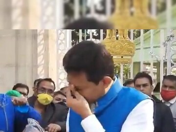 চোখের জলে তৃণমূল ছেড়েছিলেন। আজ রাজীব বন্দ্যোপাধ্যায়ের ঘরে ফেরার দিন।