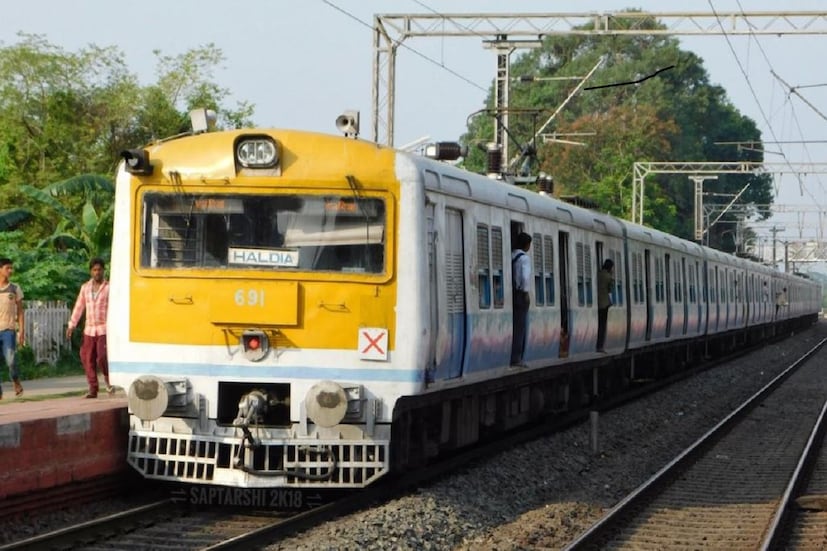 ১ নভেম্বর যাত্রীদের দাবি অনুযায়ি মহেসাণা-বীরমগাম প্যাসেঞ্জার স্পেশালের সময়ে বদল হয়েছে৷ বিহারের জন্য চলবে স্পেশাল ট্রেন৷ দিওয়ালি ও উৎসবের মরশুমে চালু হচ্ছে বিশেষ ট্রেন৷ 01684/01683 আনন্দবিহার টার্মিনাল- পটনা- আনন্দবিহার টার্মিনাল গতি শক্তি সুপারফাস্ট স্পেশাল ট্রেন শুরু হবে৷ এতে ২০ টি নতুন ৩ এসি ইকনমি কোচ হবে৷