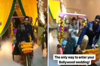 একেই বলে এন্ট্রি! বিয়ের আসরে রিক্সায় বসে এলেন বর-বউ, তুমুল ভাইরাল ভিডিও
