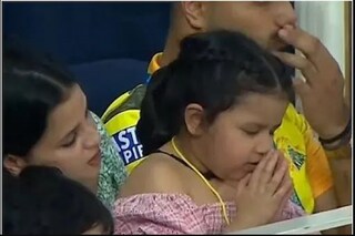 Ziva Dhoni prays for her father MS Dhoni- Photo Courtesy- Twitter 