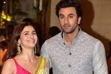আলিয়া-রণবীর শীগগির বিয়ের পিঁড়িতে বসছেন? পাত্রীর মা কি কোনও সুখবর দিলেন আলিয়া-রণবীর শীগগির বিয়ের পিঁড়িতে বসছেন? পাত্রীর মা কি কোনও সুখবর দিলেন