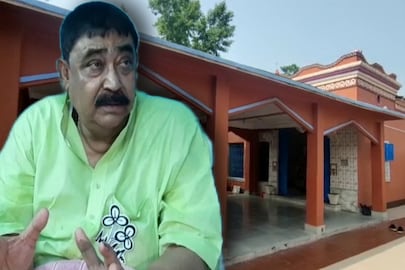 খোলামেলা আড্ডায় অকপট অনুব্রত মণ্ডল। 