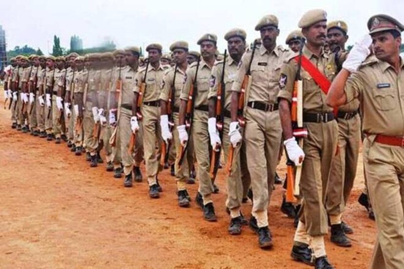 SSC GD Constable Exam 2021: পরীক্ষার তারিখ প্রকাশিত বিজ্ঞপ্তির তথ্য অনুযায়ী, পরীক্ষা শুরু হবে আগামী ১৬ নভেম্বর থেকে। পরীক্ষা চলবে ১৫ ডিসেম্বর, ২০২১ তারিখ পর্যন্ত। সে ক্ষেত্রে প্রার্থীরা কমিশনের অফিসিয়াল ওয়েবসাইটেই বিস্তারিত তথ্য পেয়ে যাবেন।